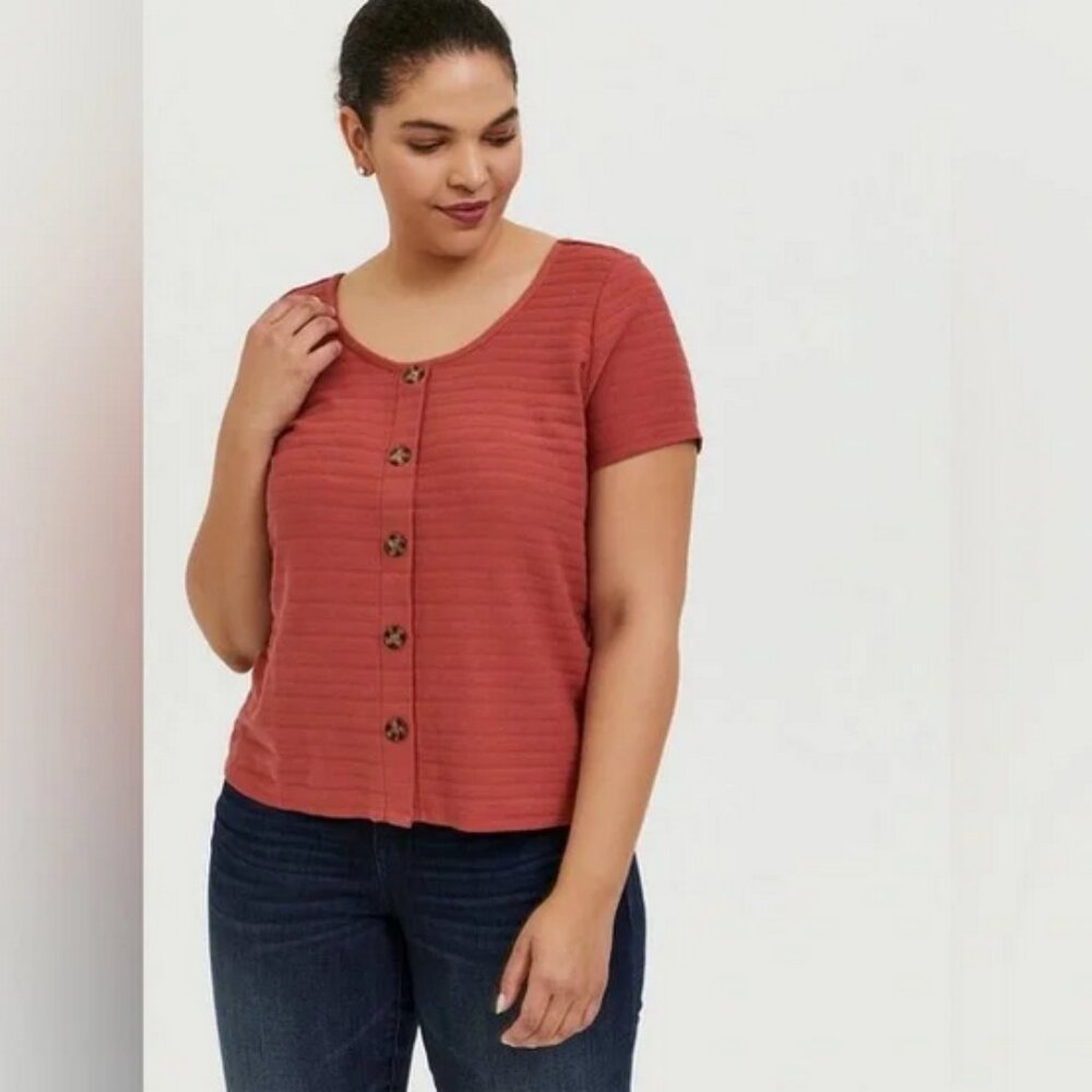Torrid Rib Button-Front Midi Tee Size 1 - image 1